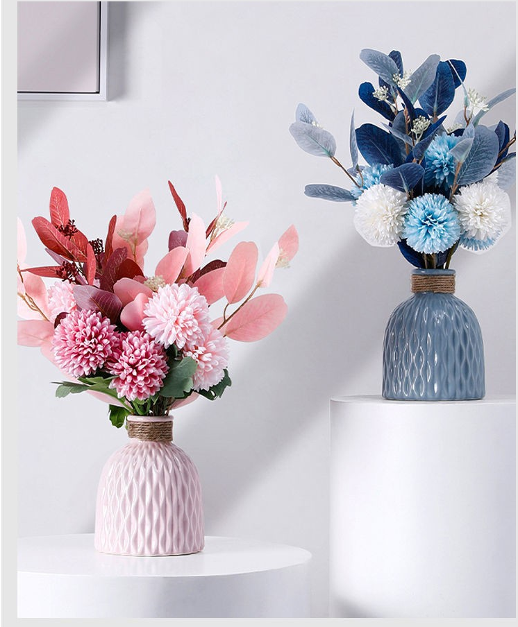 Light Luxury Elegance: Ceramic Vase