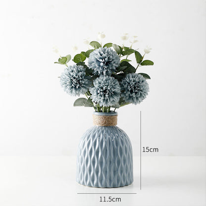 Light Luxury Elegance: Ceramic Vase"