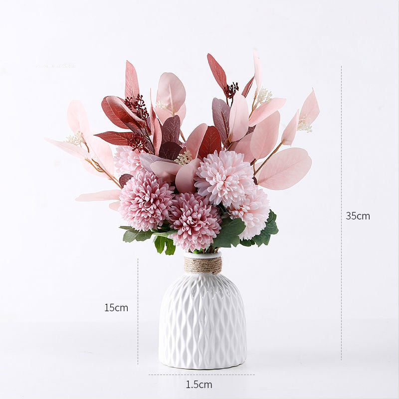 Light Luxury Elegance: Ceramic Vase"