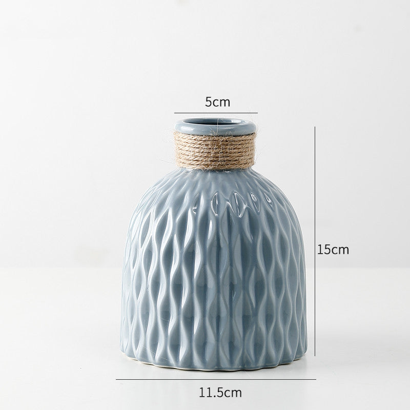 Light Luxury Elegance: Ceramic Vase"