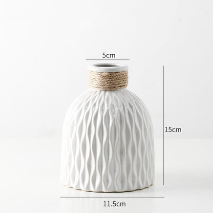 Light Luxury Elegance: Ceramic Vase"