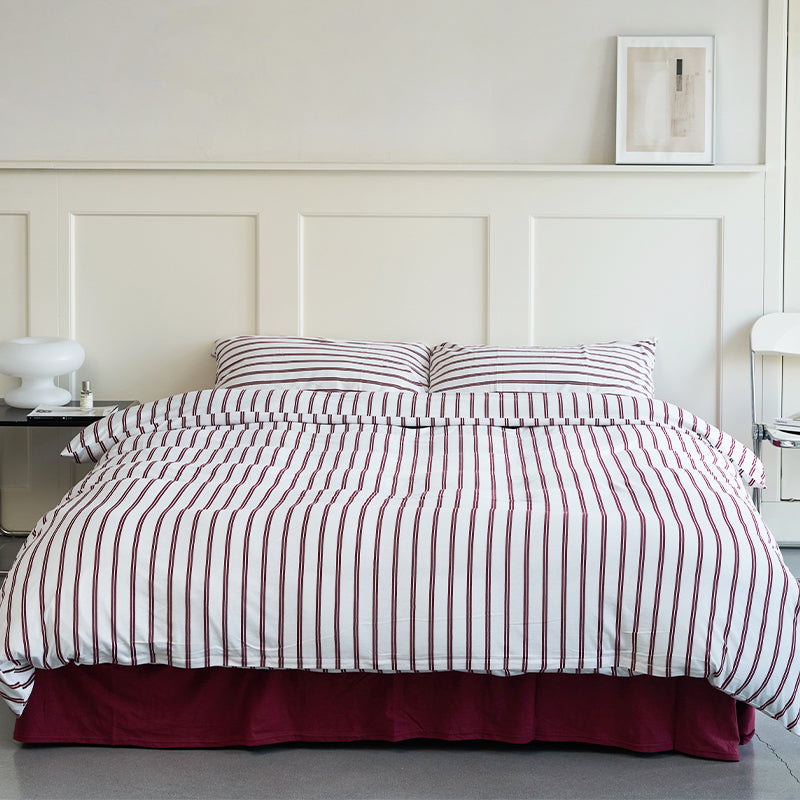 Elegant Comfort: Striped Cotton Bedding Set